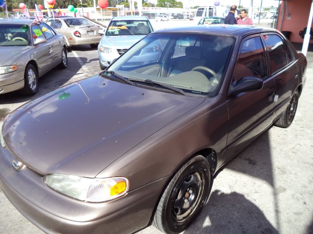 Chevrolet Prizm 1999 photo 1