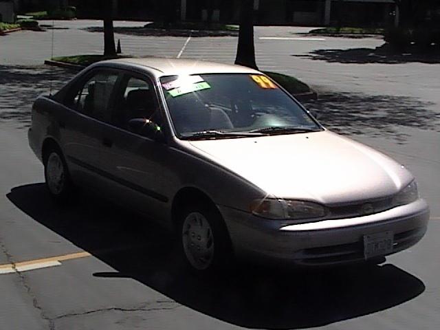 Chevrolet Prizm 1999 photo 3