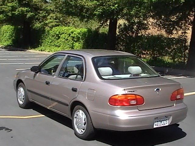 Chevrolet Prizm 1999 photo 2