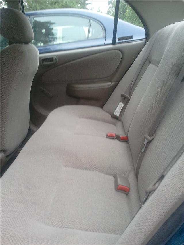 Chevrolet Prizm 1999 photo 3