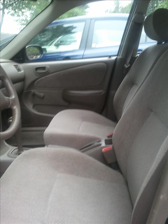 Chevrolet Prizm 1999 photo 2