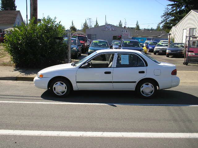 Chevrolet Prizm 1999 photo 2