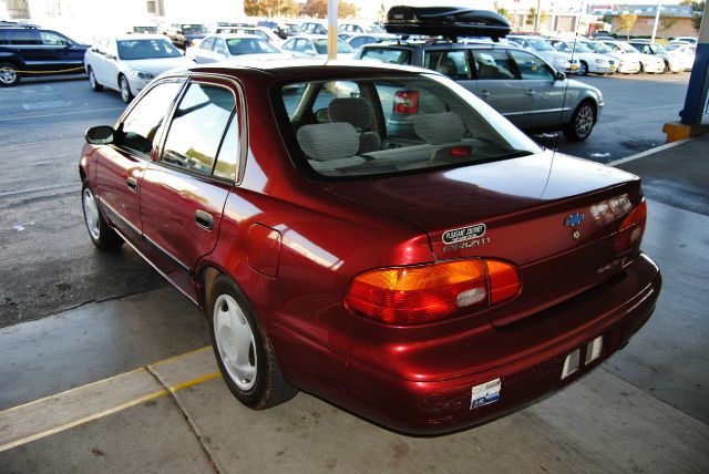 Chevrolet Prizm 1999 photo 3
