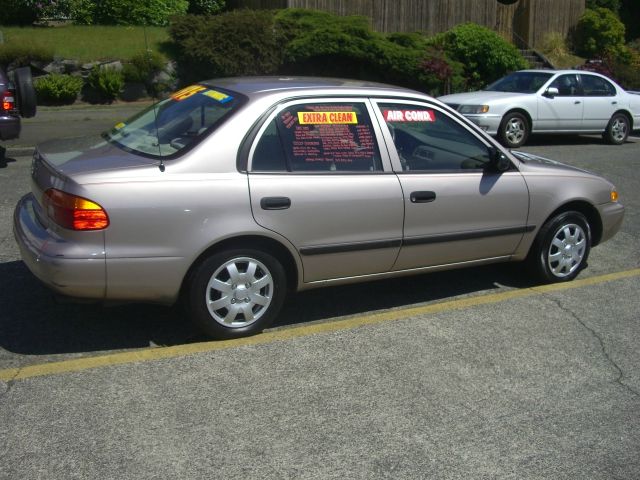 Chevrolet Prizm 4dr Sdn I4 CVT S Sedan