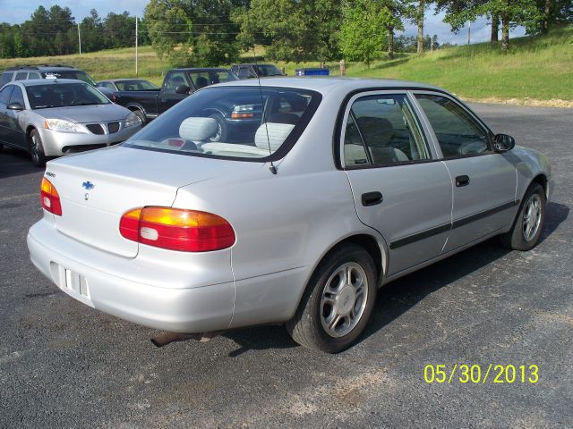 Chevrolet Prizm 2000 photo 2