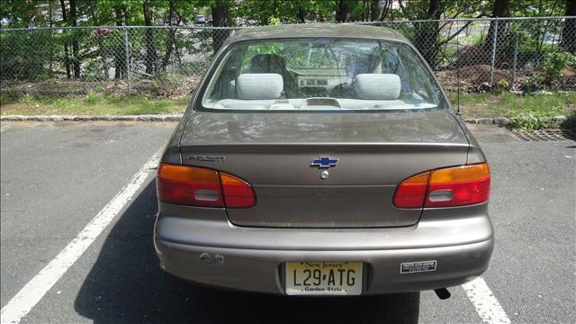 Chevrolet Prizm 2000 photo 3