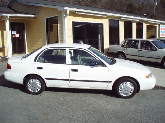 Chevrolet Prizm 2000 photo 1
