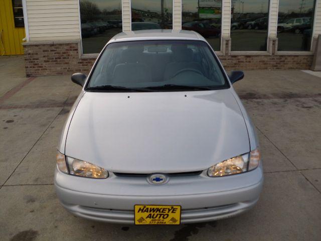 Chevrolet Prizm 2000 photo 2