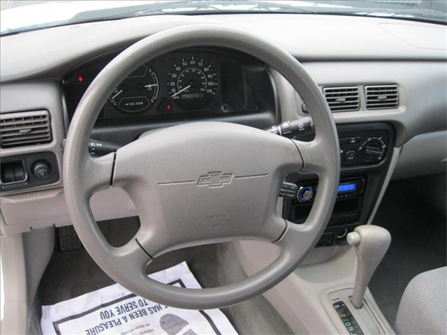 Chevrolet Prizm 2001 photo 7