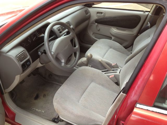 Chevrolet Prizm 2001 photo 2