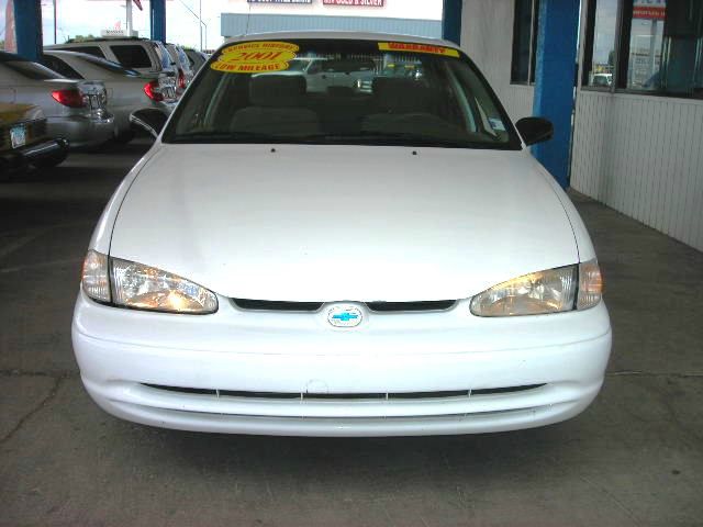 Chevrolet Prizm 2001 photo 3