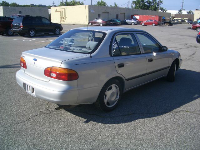 Chevrolet Prizm 2001 photo 1