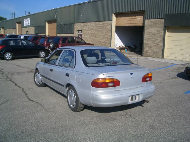 Chevrolet Prizm 2001 photo 3