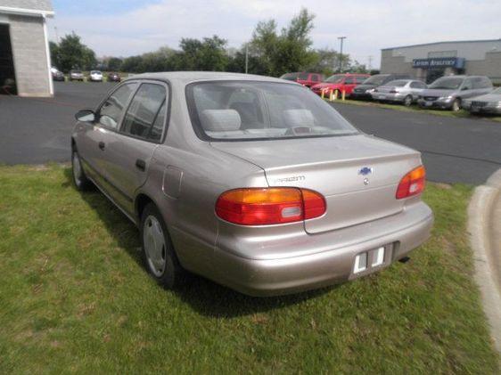 Chevrolet Prizm 4dr Sdn I4 CVT S Sedan