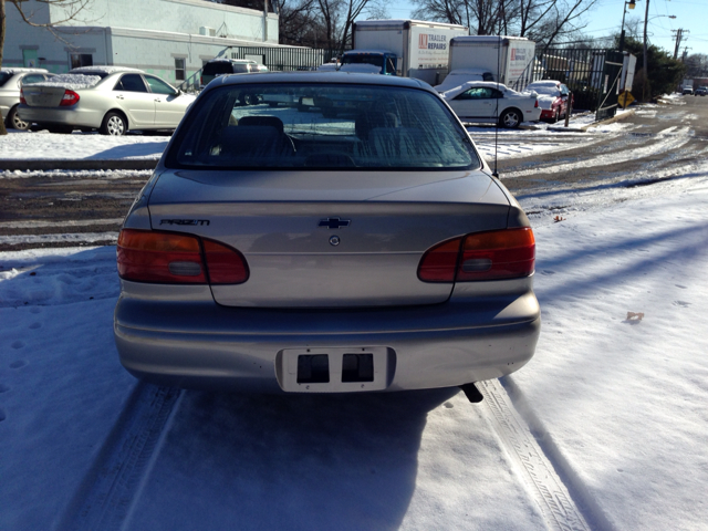 Chevrolet Prizm 2002 photo 1