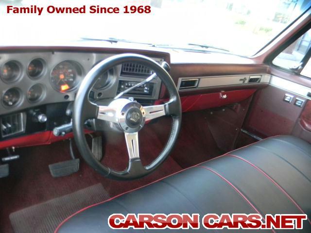 Chevrolet R10 1987 photo 3