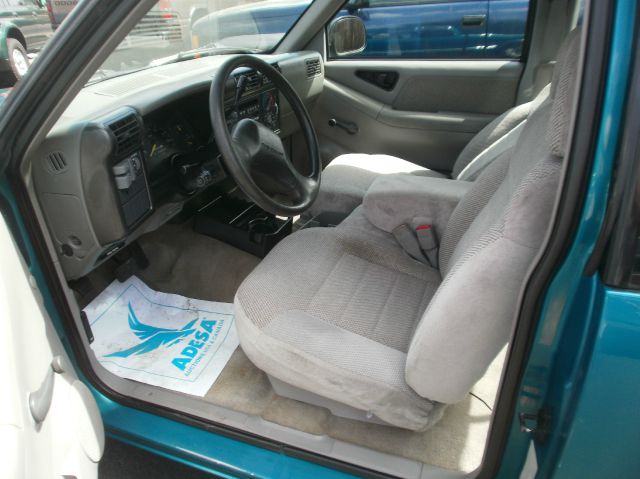Chevrolet S-10 1994 photo 2