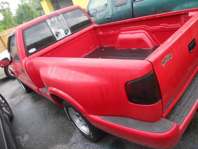 Chevrolet S-10 1996 photo 2