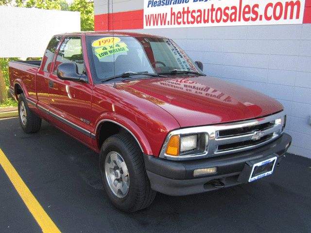 Chevrolet S-10 1997 photo 1