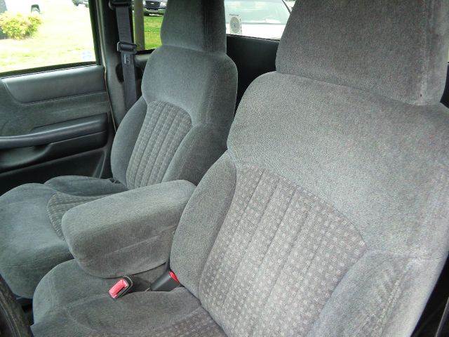 Chevrolet S-10 1998 photo 2