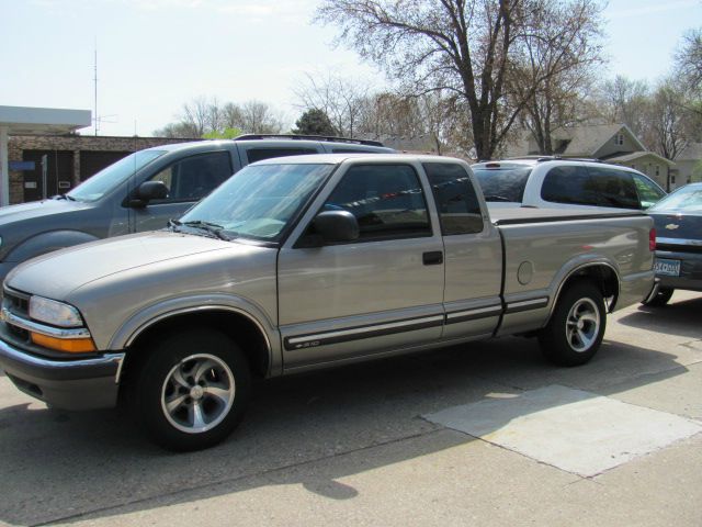Chevrolet S-10 2000 photo 0