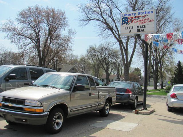 Chevrolet S-10 2000 photo 1