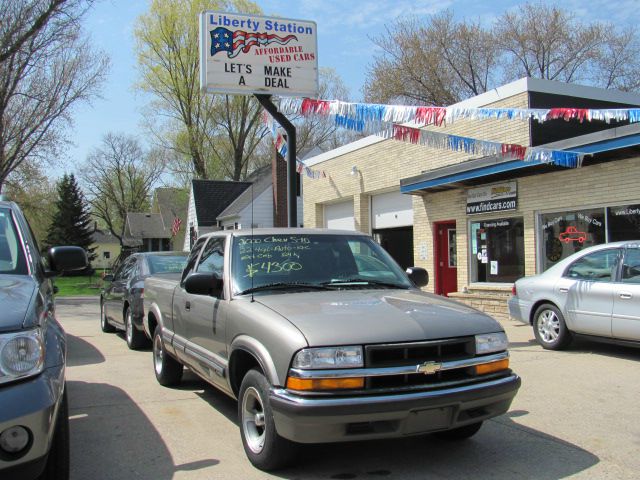 Chevrolet S-10 2000 photo 4