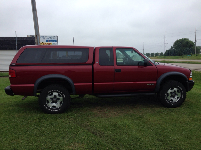 Chevrolet S-10 2000 photo 1