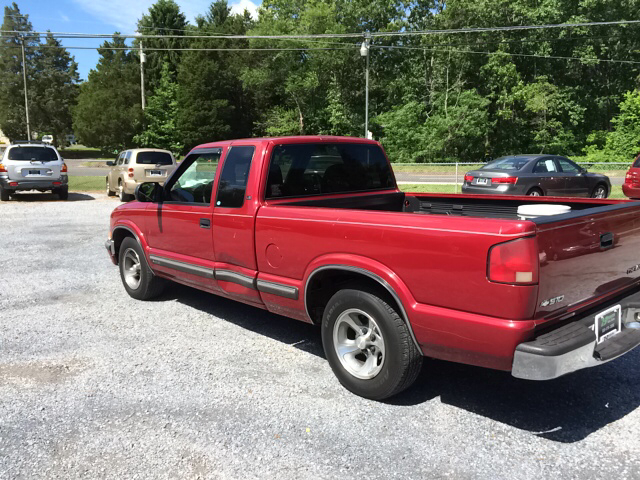 Chevrolet S-10 2001 photo 4