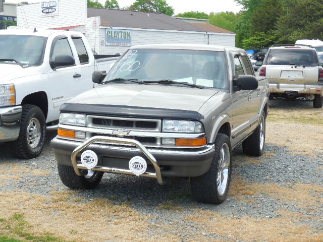Chevrolet S-10 2002 photo 2