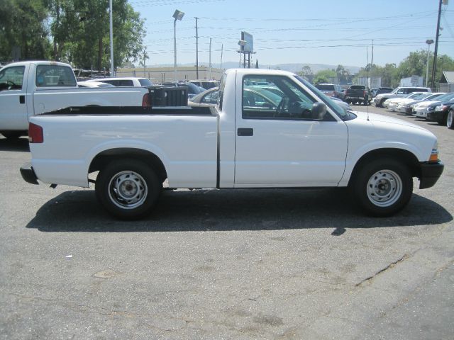 Chevrolet S-10 2003 photo 1