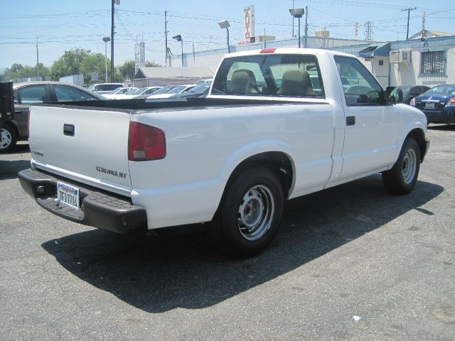 Chevrolet S-10 2003 photo 3