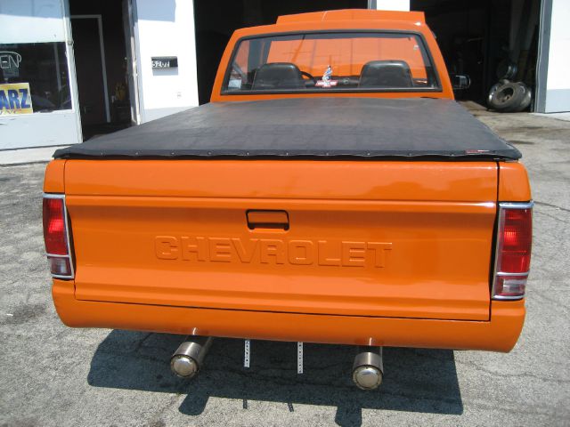 Chevrolet S10 1986 photo 2