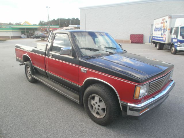 Chevrolet S10 1988 photo 2