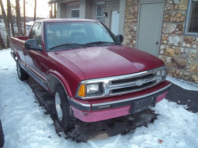 Chevrolet S10 1994 photo 2