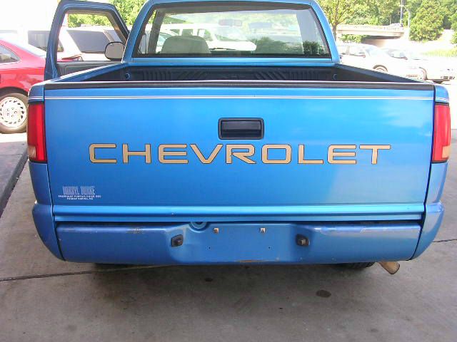 Chevrolet S10 1994 photo 3