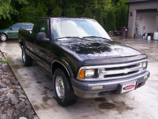 Chevrolet S10 1994 photo 3