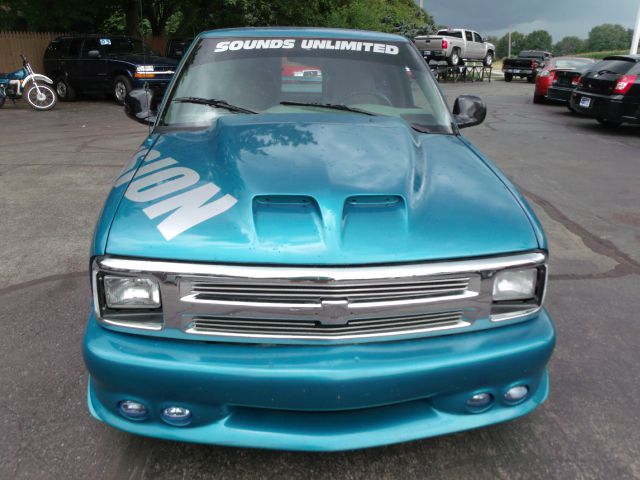 Chevrolet S10 1995 photo 1