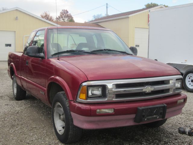 Chevrolet S10 1995 photo 2