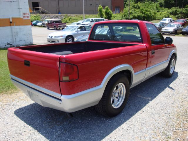 Chevrolet S10 1995 photo 24
