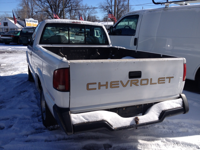 Chevrolet S10 1996 photo 4