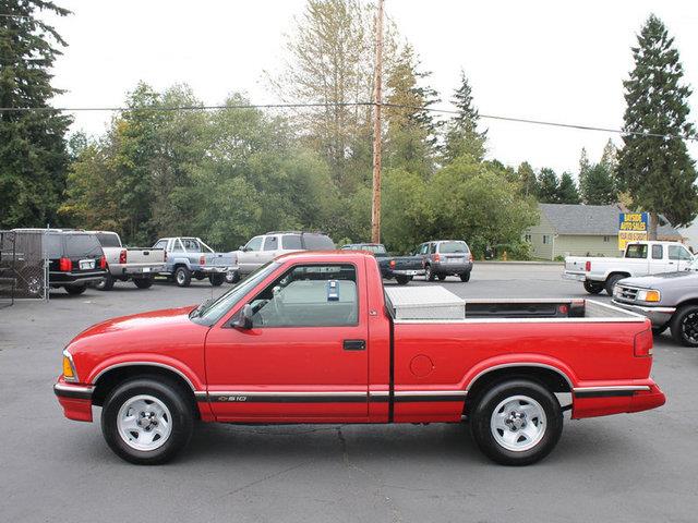Chevrolet S10 1997 photo 1