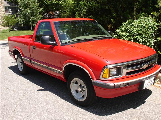 Chevrolet S10 1997 photo 3