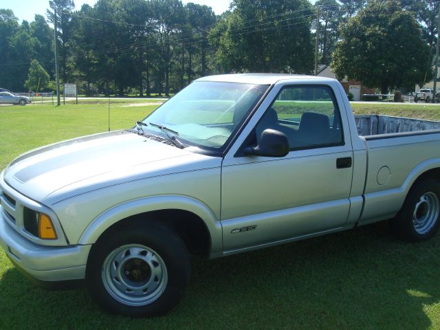 Chevrolet S10 1997 photo 0