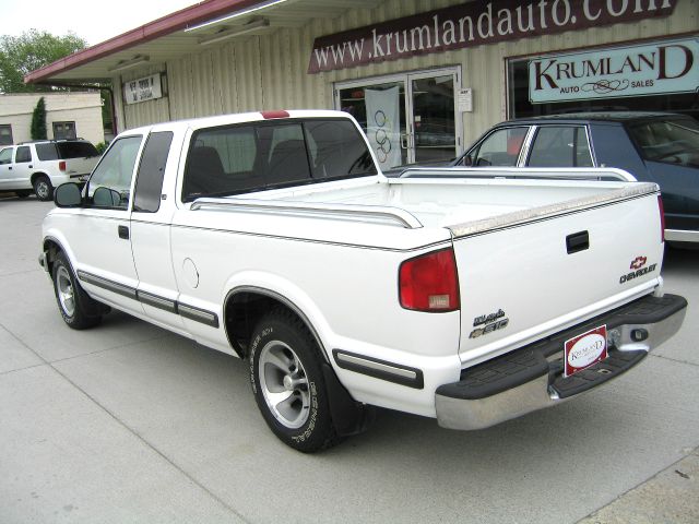 Chevrolet S10 1998 photo 10