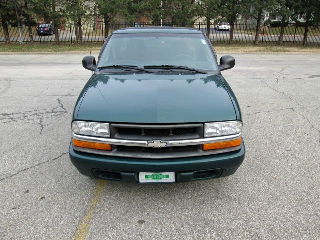 Chevrolet S10 1998 photo 3