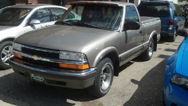 Chevrolet S10 1998 photo 4