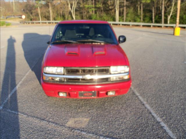 Chevrolet S10 1998 photo 1