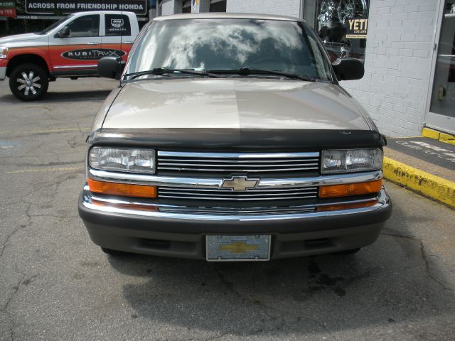 Chevrolet S10 1999 photo 4