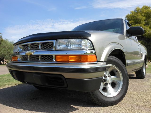 Chevrolet S10 1999 photo 2